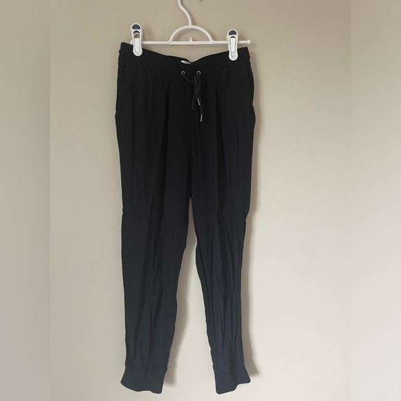 Aritzia Wilfred Buffon Crepe Jogger Pants Size XS NWOT - Picture 3 of 3